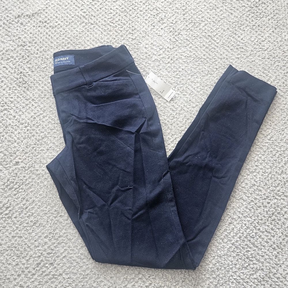 OLD NAVY Long Pixie Pants In The Navy Cotton Blend Size 0 PETITE SHORT NWT
